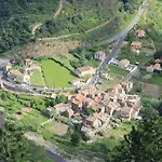 Au Bord De La Riviere *